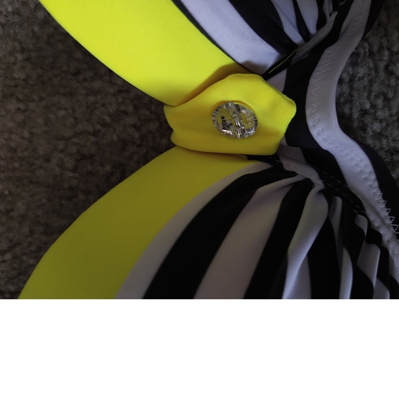 BLACK-GOLD-WHITE SWIM TOP - SIZE MED - Picture 3 of 7